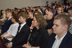 Pozegnanie maturzystow 12